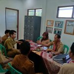 Tim Penilai Lomba Desa Tingkat Kabupaten Indramayu Menilai Desa Cidempet di Kecamatan Arahan