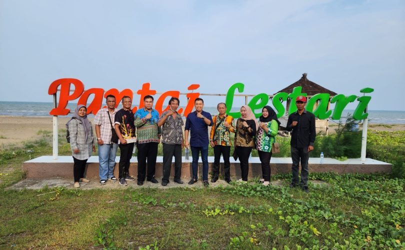 DPMD Indramayu Menerima Tamu dari Kabupaten Kotawaringin Timur: Studi Tiru Pengelolaan Wisata Mangrov di Desa Karangsong