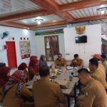 Desa Haurgeulis Serahkan Bibit Mangga Indramayu ke Mahasiswa Universitas Telkom untuk Penghijauan dan Ketahanan Pangan