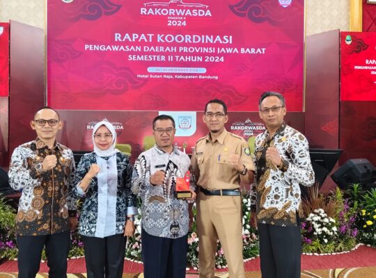 Desa Haurgeulis Terima Apresiasi Desa Percontohan Antikorupsi Tahun 2024