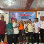 Seminar Pencegahan Stunting di Desa Haurgeulis dalam Memperingati Hari Kesehatan Nasional